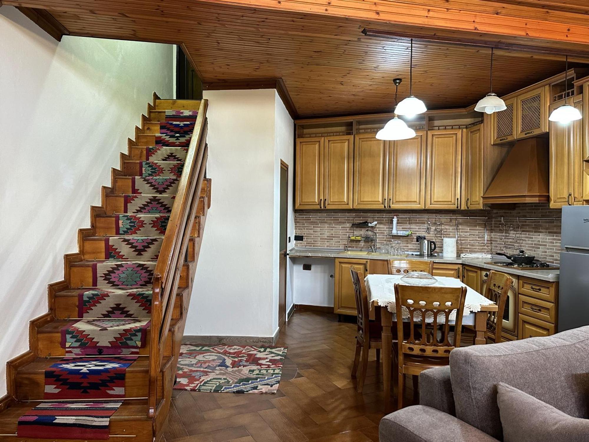 Old Bazaar House Apartment Krujë